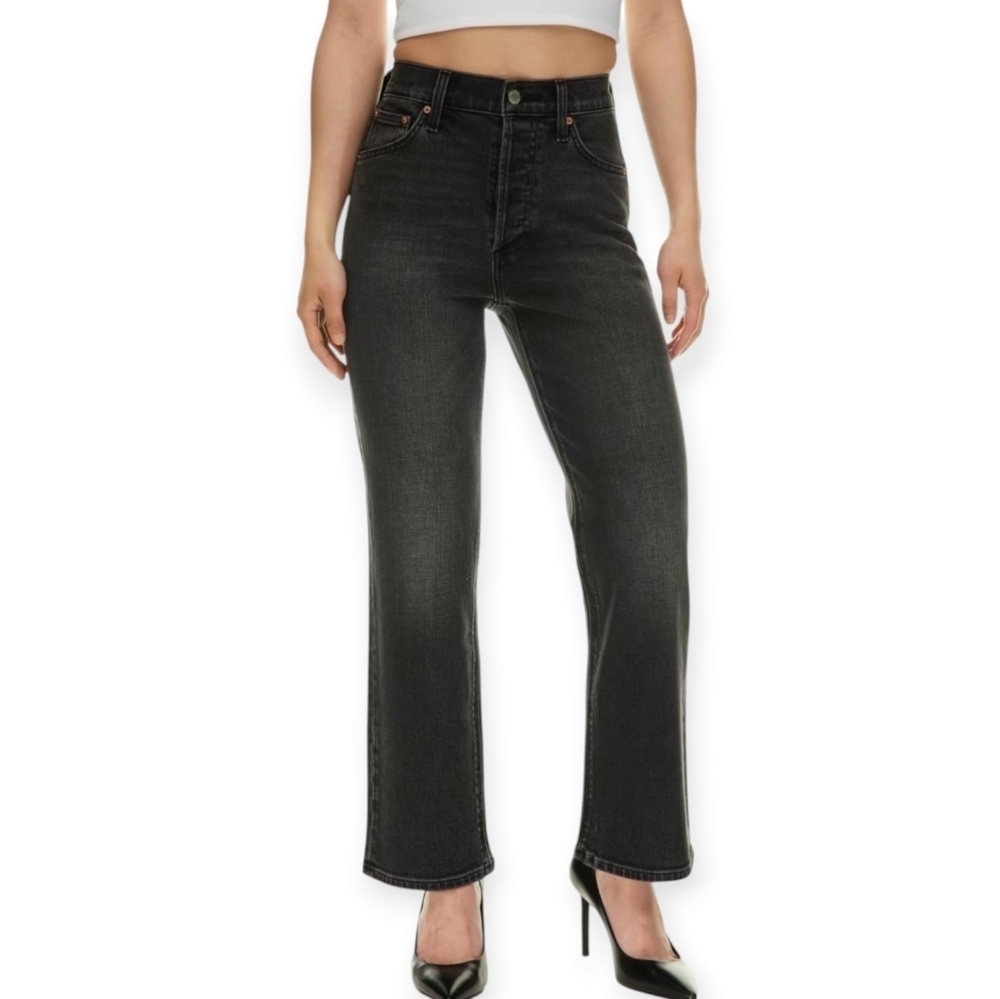 Aritzia Denim Forum The Arlo High Rise Straight Jeans in Black Licorice Size 31